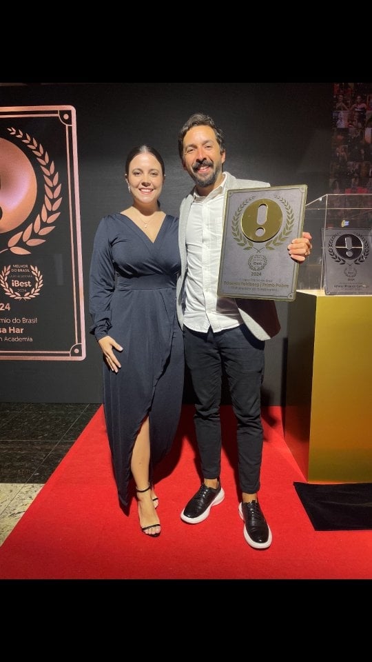 Eu e TODOS VOCÊS ganhamos juntos esse prêmio. 😃🔥❤️ Melhor Influenciador de Investimentos do Brasil. Deus é bom em TODO tempo. by @eduardofeldberg