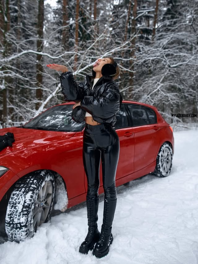 @eugenechulitskyphoto @soldatkina__ #shinyleggings #shinyjacket #wetlook by @shinygirlsclub