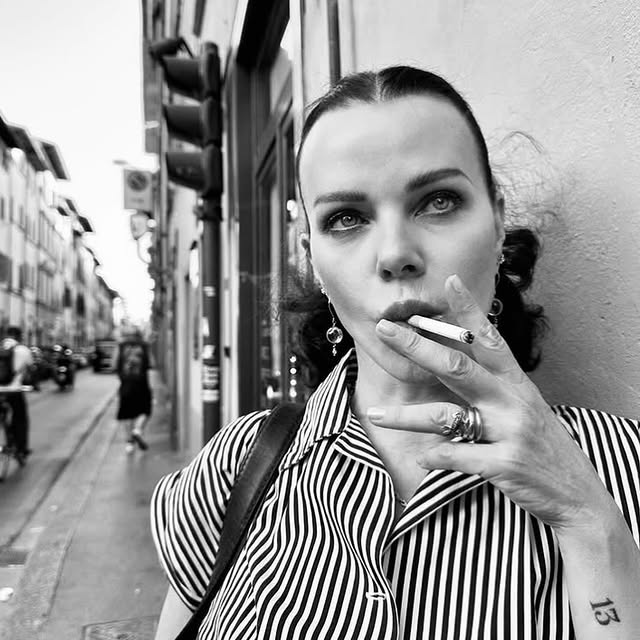 AUGURI! Happy Mother’s Day to ALL! When I think about Mother’s Day,I truly feel so filled with love for my children ,who make me SO proud (and are now grown women ) AND to my husband who had been as much as a mother as I’ve ever been 💋I try to set the best example , even if I’m flawed.It’s a journey and maybe you’re the mom to a plant,a pet,a mother figure to someone in need.Male/female,it doesn’t matter.The hurdles ,the test of time,the dedication to educate,learn patience and be a step ahead in knowledge& perseverance is so important.The future is unknown.What I do know,due to my elders, is that the world ( as fucked up as it is) , will continue to be changed by young fresh minds.The future is theirs.We must be resilient and keep love in our hearts for all.Thats maternal/eternal.Thankyou to all my family,all my ‘mothers’ ,educators & LGBTQ family,who took young me under their wings, I love you all❣️ by @debimazar