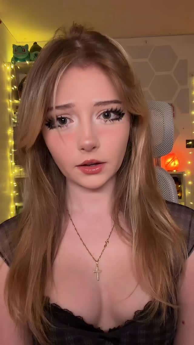 was this a W makeup transition guys?check out my twitch - swag_charhar#egirl #explore #makeup #makeuptransition #egirlmakeup by @swag_charhar