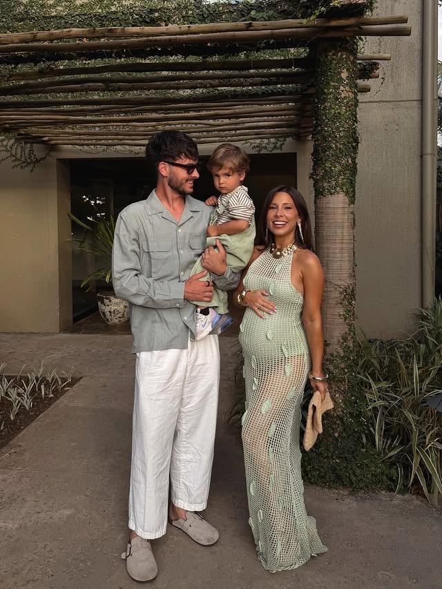 Our last vacation as a family of 3✨ …Also Coasts face 😂 @1hotels @1hotel.hanaleibay