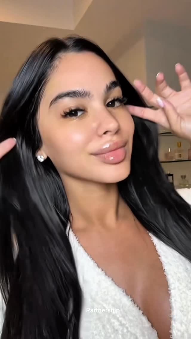 Obsessed with my easy 3-step Elizabeth Arden routine for smooth, hydrated, glowing skin 🤍 @elizabetharden #elizabetharden #elizabethardenpartner @amazoninfluencerprogram by @amayacolonn