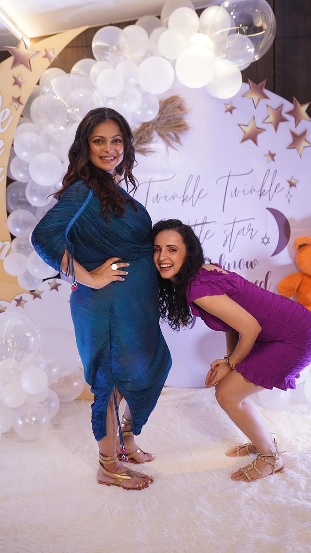 Waited 1.5 years for this comeback tour 🥂🔥” by @dhamidrashti