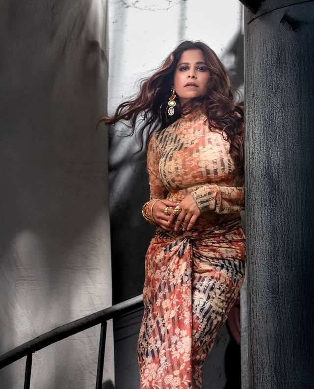 It’s been breezy ! #saitamhankar #bejeweled #mhj by @saietamhankar