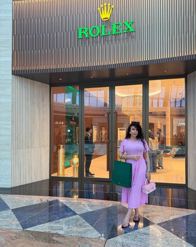 My new Baby 🫠🎀⌚️#rolex #datejust36 #unboxing #rolexunboxing #rolexdatejust by @rojanrasai