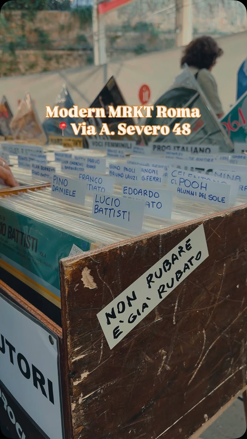 Pezzi unici🛋️, profumo di storia🖼️ e quella soddisfazione immensa che solo il vintage sa dare. 
Voi avete già fatto un giro tra i banchi in questi giorni?🕰️

#RomaVintage #ThriftShopping #MercatinoVintage #RomaAntica #ModernMarketVintage