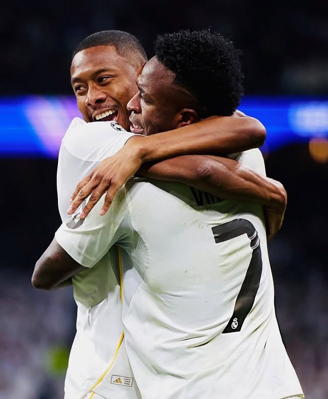 Hasta luego, meu irmãooooo. Fue un gran privilegio estar a tu lado durante todos estos años.Nunca voy a olvidar lo de tu silla y los partidazos en nuestra inolvidable Champions de 2022.También quiero destacar el gran líder que fuiste para este grupo durante todo este camino. Tu experiencia, tu alegría y tu personalidad marcaron la diferencia cada día.Y, por último, gracias por todo el cariño y el respeto que siempre tuviste con mi familia y mis amigos cuando estuvieron contigo. Son cosas que nunca se olvidan y sin dudan unas de las mejores personas que conozco. Te voy a extrañar mucho. Te quiero!❤️ by @vinijr
