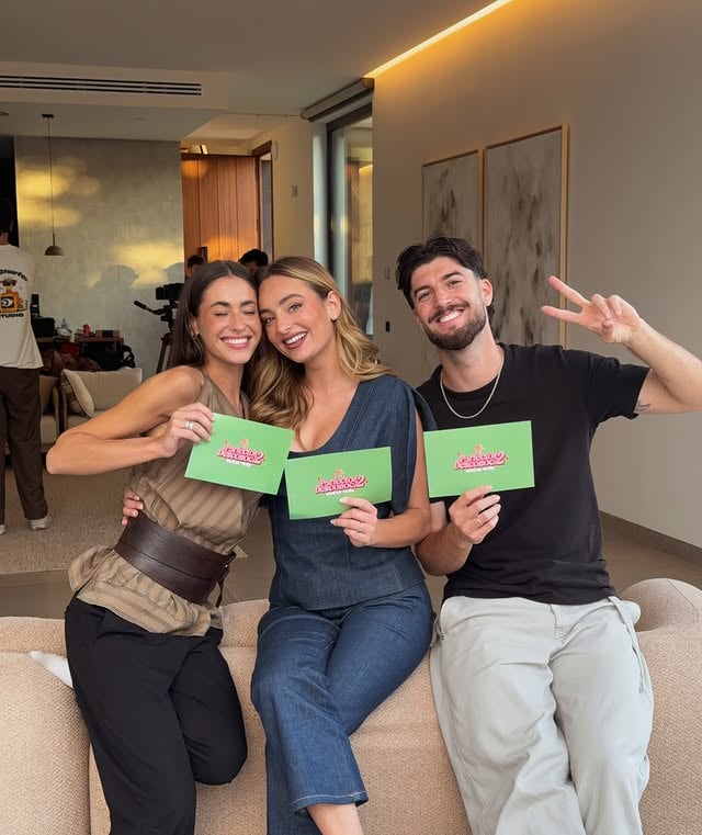 ya está subido el segundo programa de Perfectos Desconoci2 NYC 💘 en youtubeee 📺esta semana he jugado en casita: Sevilla, Marina y Carlos, la casa de jaime… y SE NOTAAA un episodio bien dicharachero y con muchos plot twist inesperados debido a que… estos niños están con demasiadas ganas jajaja by @nataliaxpr