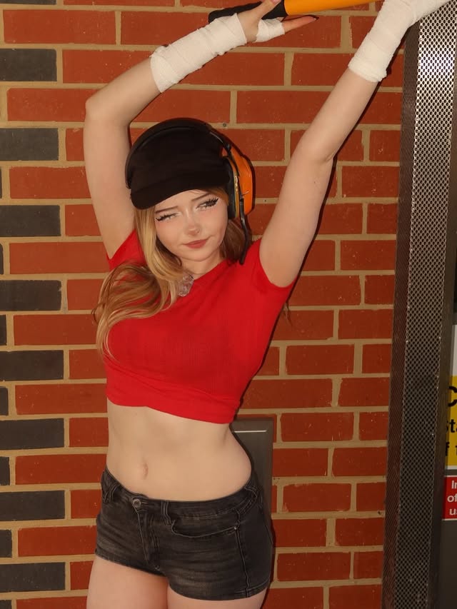 SCOUT COSPLAY FOR @mcmcomiccon YESTERDAY!!! BOINK!!! #mcm #cosplay #teamfortress2 #egirl #tf2 by @swag_charhar
