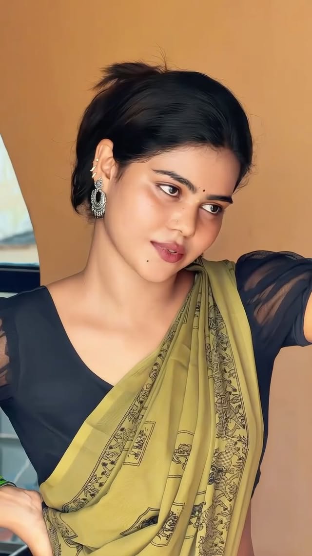 Cmt👀❣️ by @its_janumithra