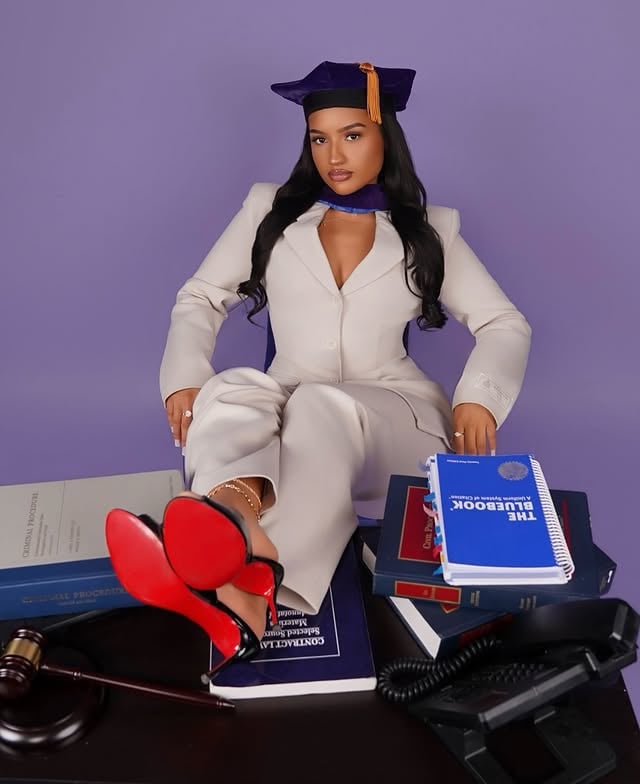 Juris Doctor, Cum Laude, at 24 years old. ⚖️From all-nighters to early morning study sessions, every moment of exhaustion, doubt, and sacrifice was worth it. I’m forever grateful to my village for the love and support that carried me through this journey. As a first-generation law student, this moment represents something bigger than me. I carry my family, my culture, and my younger self with me in this achievement. This is only the beginning.Allow me to reintroduce myself: Emely Betancourt Leon, J.D. by @emely.dulce