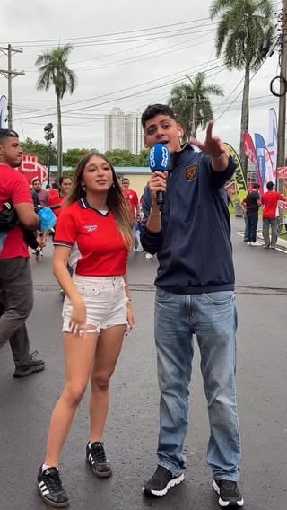¡@summertime.28tv llegó al Rommel para despedir a nuestra selección!

¿Será que nos sorprende con un show esta noche? 👀✨🇵🇦

#COS