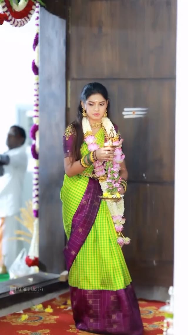 🏡🥹🧿Saree : @diya_collections_madurai MUA: @thanushiya_bridal_studio Jewel: @aishwaryam_bridaljewellery Plate Decor : @platedecor_by_pooja_karur Pc: @akfotofactory #pranikadhakshu #newhome #mine #forevergrateful by @pranikadhakshu