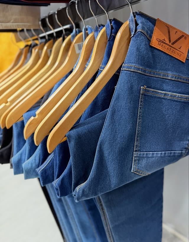 Esta es la señal que necesitas para cambiar esos jeans viejos 😏Visitanos: C.C Merpoeste, pb local 130 pasillo perdiz, Chacao - Caracas 📍Tenemos delivery en Caracas y realizamos envíos nacionales por la agencia de tú preferencia 📦✈️ by @wyshopve