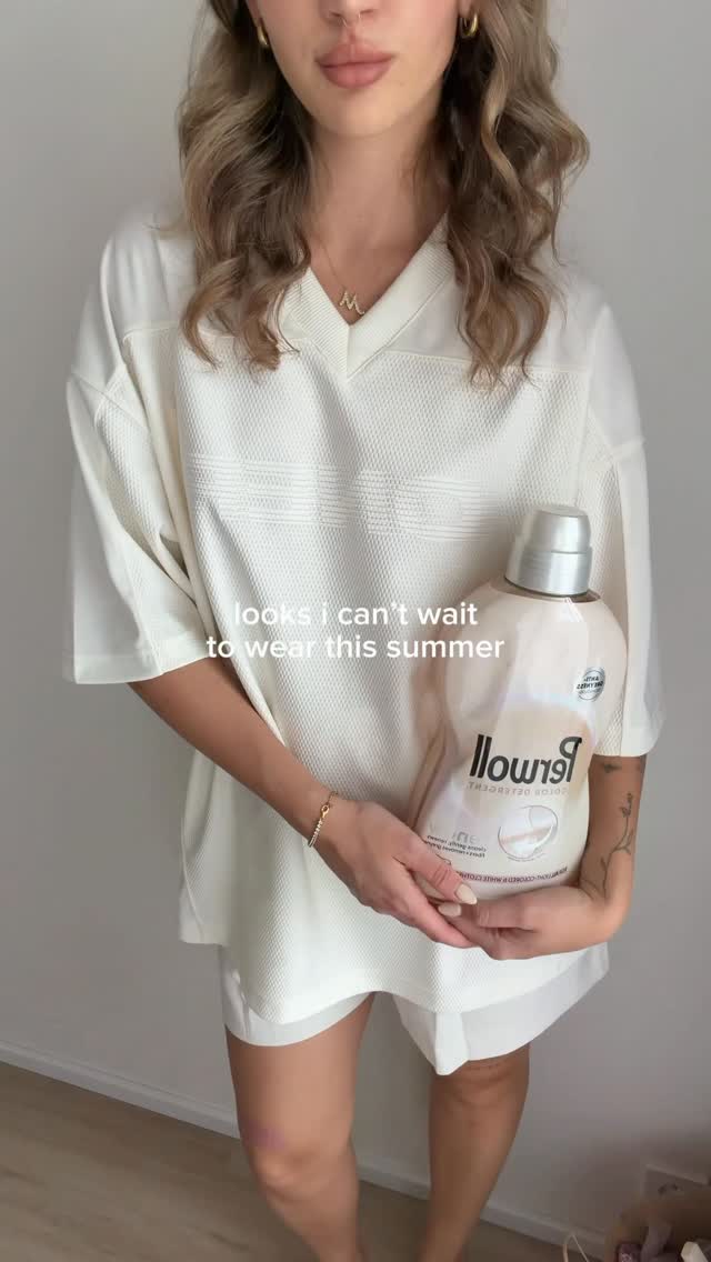 POV: Když je tvůj šatník z 90 % béžová a bílá 🤍✨ Perwoll Light Colors je moje záchrana, díky které je moje oblečení stále fresh🙌🏻Perwoll je letos opět generálním partnerem soutěže PUREMODEL 2026 a vy máte teď možnost se do soutěže přihlásit!🤩 Casting trvá do 31.5. tak neváhejte a zkuste svoje štěstí. hledají lidi od 16 do 99 let, takže má možnost opravdu každý. A kdo ví, třeba se pak potkáme na finále v říjnu. Dejte vědět, jestli do toho jdete👀#Perwoll #Renew #TripleRenew #RethinkFashion #RethinkNew puremodel2026 *spoluprace s @askteamclean.cz by @martinka_tres