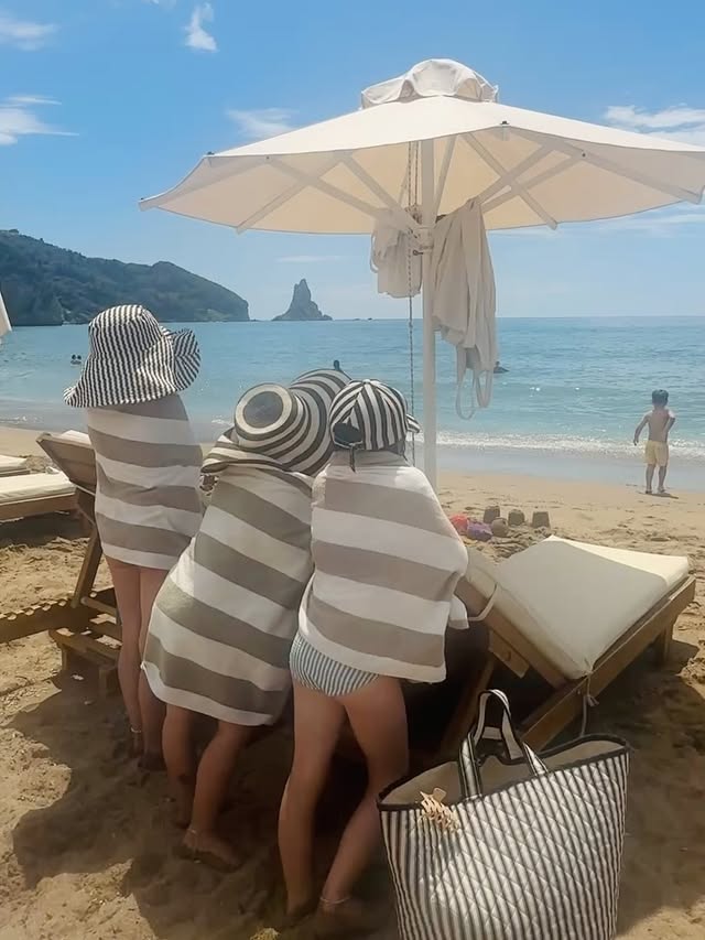 Time with the gang. 🇬🇷Laughter, frolics, warmth in our bones, dressing up, kittens, togetherness and taramasalata 👌🏼 by @torimurphytextiles