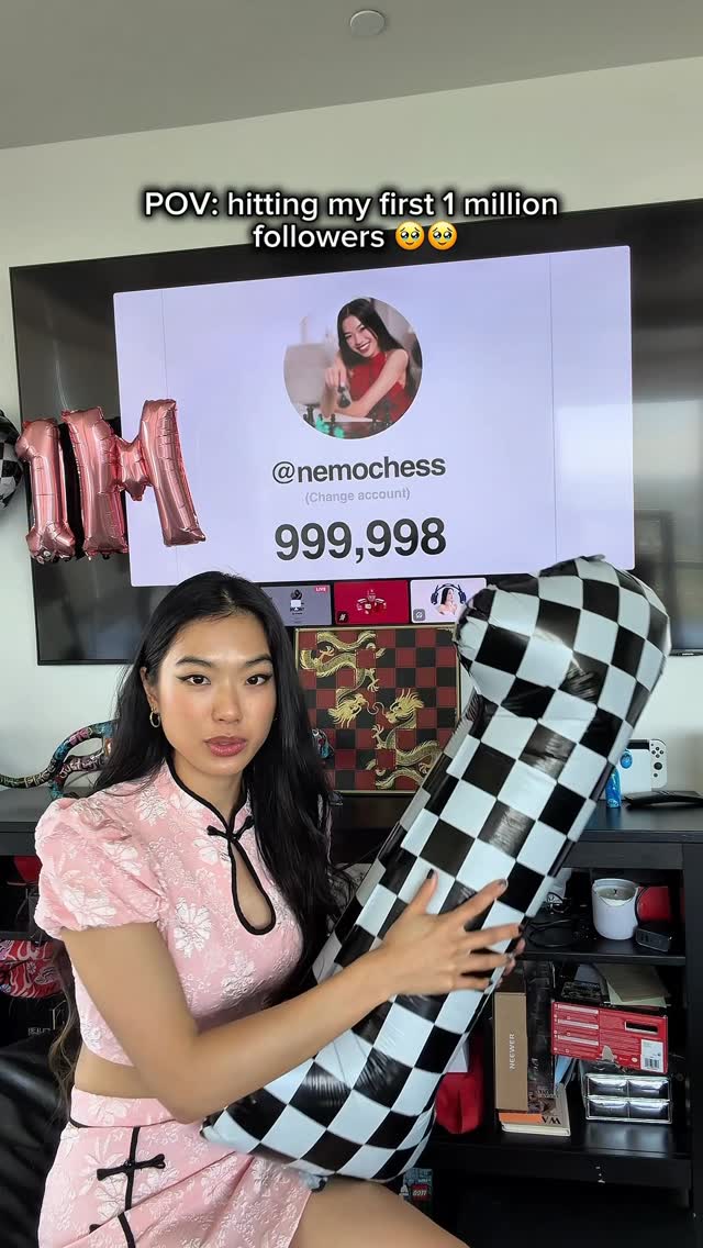 1 MILLION FOLLOWERS!! 🥹🥹🫶🏼 OMG tysm everybody 😭♥️#nemo #chess #1million #creator #contentcreator by @nemochess