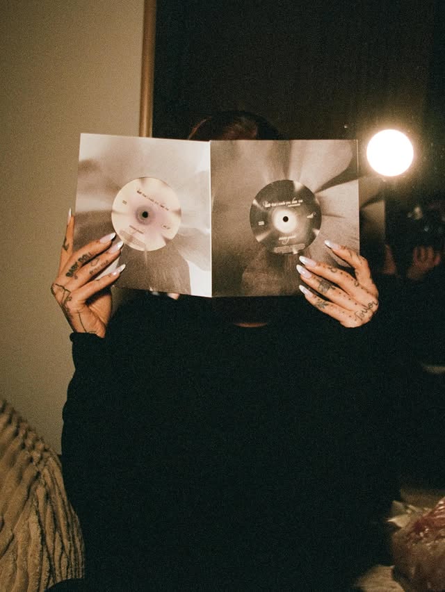 hate that i made you love me vinyl packaging !!! covers & design by me :’) flower photographs by @jordantiberio <3 🤍 @republicrecords @rayrrock @emwoodfield by @katiatemkin