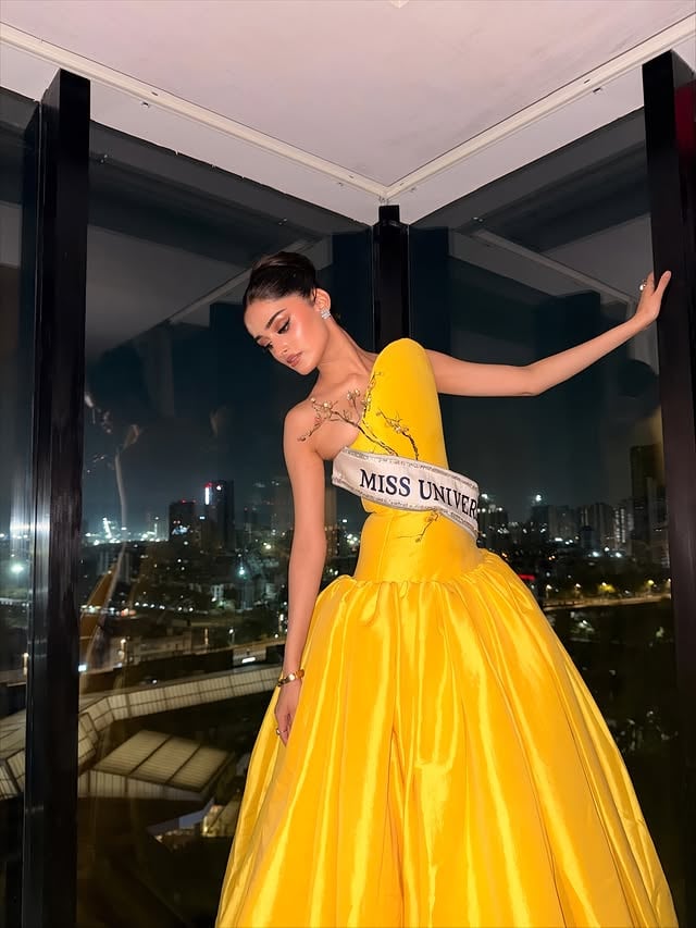 Hello Beasty💛 says Belle✨Gown by @nhamot_9192 @missuniverseindiaorg @iamnikhilanand by @missuniverseindiaorg