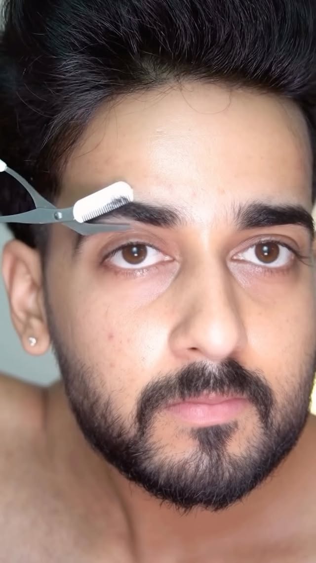 Perfect eye brows at home #skincare eyebrows #eyebrowsdone by @nitin_kalsotra
