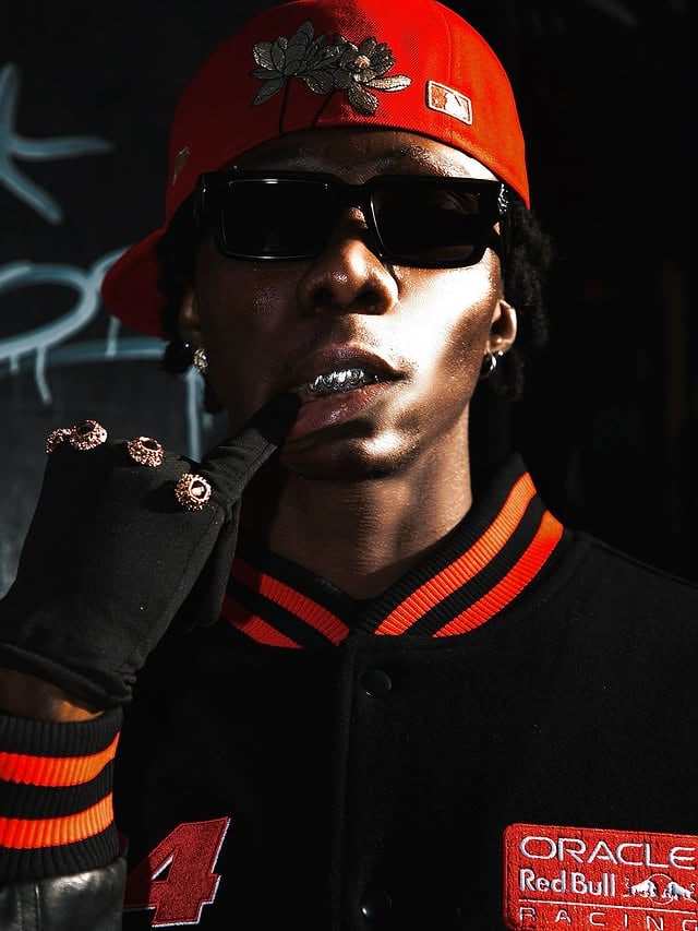Blaq in the country be like shaboozey@blaqbonez shot by @sven.zzx Wardrobe - @neweraeurope @richlondon_____ by @blaqbonez