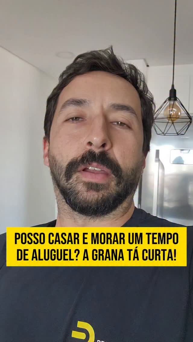 Vale a pena viver de aluguel por um tempo?1️⃣ Não tem problema! Às vezes, o aluguel pode ser uma boa opção, desde que seja algo temporário. 👍🏼2️⃣ Em alguns casos, você pode conseguir uma ótima opção de aluguel com algum parente ou amigo, pagando ben barato. 🙌🏼3️⃣ O problema é quando deixa de ser temporário e a pessoa se acomoda. Ela vive por décadas gastando um valor absurdo e lá na frente, continua sem ter o próprio teto para sua família. A maioria dos idosos não consegue pagar um aluguel com a aposentadoria que recebem. Se não tiverem um imóvel, complica! 😓4️⃣ Muitas pessoas moram de aluguel, sem saber que financiar um imóvel pode sair bem mais barato. 😮5️⃣ Se você quer conquistar seu próprio apê, mas não sabe como, entre em contato com a @livar.br e receba uma ajuda e consultoria 100% de graça. Tem muita gente que acha que não consegue, mas a Livar mostra o caminho. 😀👍🏼#viverdealuguel #morardealuguel #alugarimovel #alugaroufinanciar #financiaroualugar by @eduardofeldberg