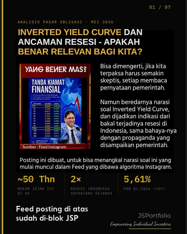 Posting ini dimaksudkan untuk menangkal salahnya narasi di atas.Setiap kali pasar bergejolak, narasi resesi ikut beredar — dan salah satu yang paling sering disebut adalah inverted yield curve (IYC) sebagai sinyal bahaya.Tidak salah. Di Amerika Serikat, IYC memang memiliki rekam jejak yang kuat secara empiris. Hampir setiap resesi AS dalam 50 tahun terakhir didahului oleh inversi kurva imbal hasil — dari krisis minyak 1973, dotcom bubble 2000, hingga menjelang kolaps Lehman Brothers 2008. Indikator ini sahih, dan wajar jika menarik perhatian.Masalahnya: indikator yang valid di AS tidak otomatis berlaku di Indonesia.Pasar SBN jauh lebih dangkal dari US Treasury. Pergerakan yield kita lebih sering mencerminkan arus modal asing, intervensi Bank Indonesia, dan dinamika likuiditas jangka pendek — bukan ekspektasi murni pasar atas pertumbuhan ekonomi. Di emerging markets, ketika risiko makro naik, yield semua tenor bisa bergerak naik serentak. Mekanisme inversi yang bekerja di AS tidak bekerja dengan cara yang sama di sini.Lalu apa fakta sesungguhnya?Yield SBN 2 tahun ~6,60% dan SBN 10 tahun ~6,72–6,80%. Selisihnya masih positif ~+20 bps. Yang terjadi adalah menipisnya selisih yield, bukan inversi — dan penyebabnya mekanis: BI Rate naik 50 bps mendorong tenor pendek lebih cepat.Di sisi ekonomi riil: PDB Q1-2026 tumbuh 5,61% yoy — tertinggi sejak Q3-2022, melampaui ekspektasi pasar 5,3%. Bahkan jika data BPS kita diskon 25% sekalipun, pertumbuhan masih ~4,2%. Resesi didefinisikan sebagai pertumbuhan negatif — angka negatif-nya dimana?Emiten pilar BEI — perbankan big cap, konsumer inti — masih mencatat pertumbuhan profitabilitas dengan struktur modal yang jauh lebih sehat dari era 1998.Ini bukan 1998. Yang sedang kita alami adalah confidence shock — bukan krisis struktural. Jangan biarkan narasi bergerak lebih cepat dari data.🔖 Simpan carousel ini untuk referensi saat narasi resesi kembali beredar.📲 jsportfolio.id#JSPortfolio #InvertedYieldCurve #Resesi #IHSG #InvestasiSaham by @joeliardisunendar