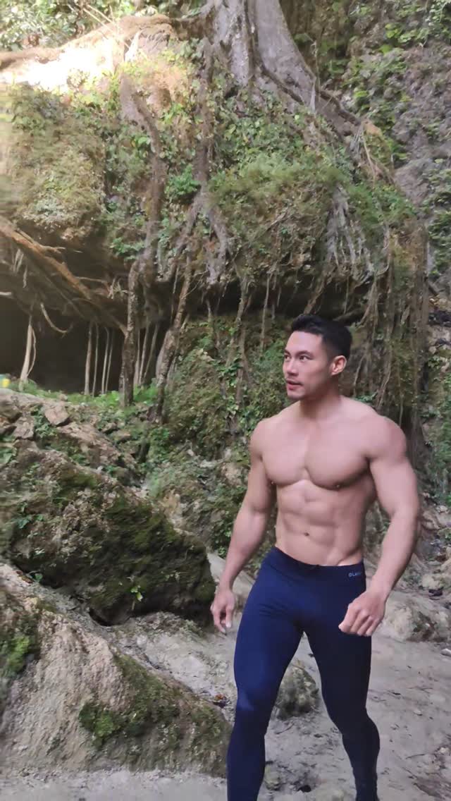 Nature's power shower 🚿🏞️