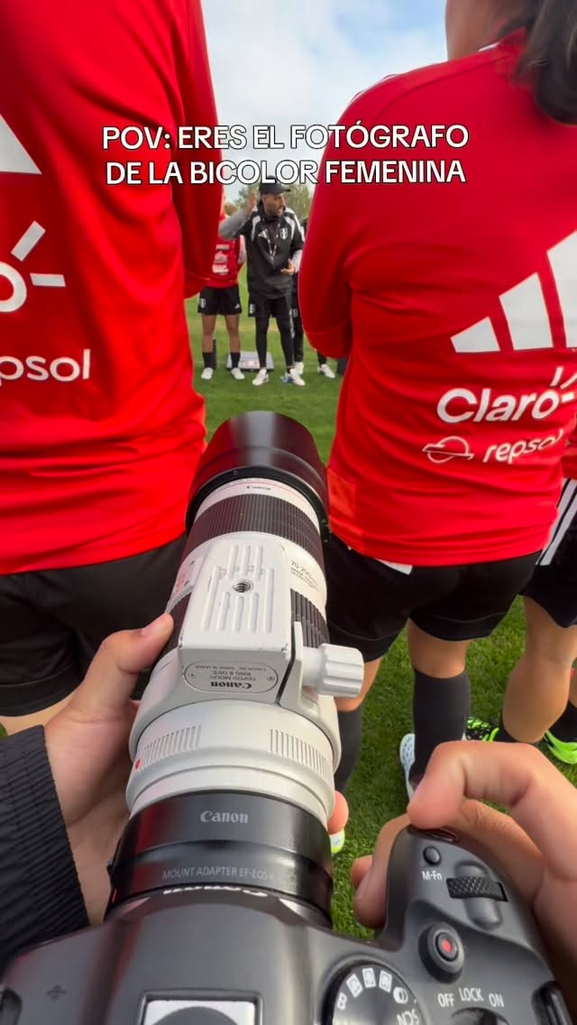 ¡𝗖𝗮𝗽𝘁𝘂𝗿𝗮𝗻𝗱𝗼 𝗺𝗼𝗺𝗲𝗻𝘁𝗼𝘀! 🔜📸🇵🇪🎟️ Adquiere tus entradas para 🇵🇪🆚🇧🇴 en @joinnus y @yapeoficial #UnSentimientoQueNosUne by @labicolor