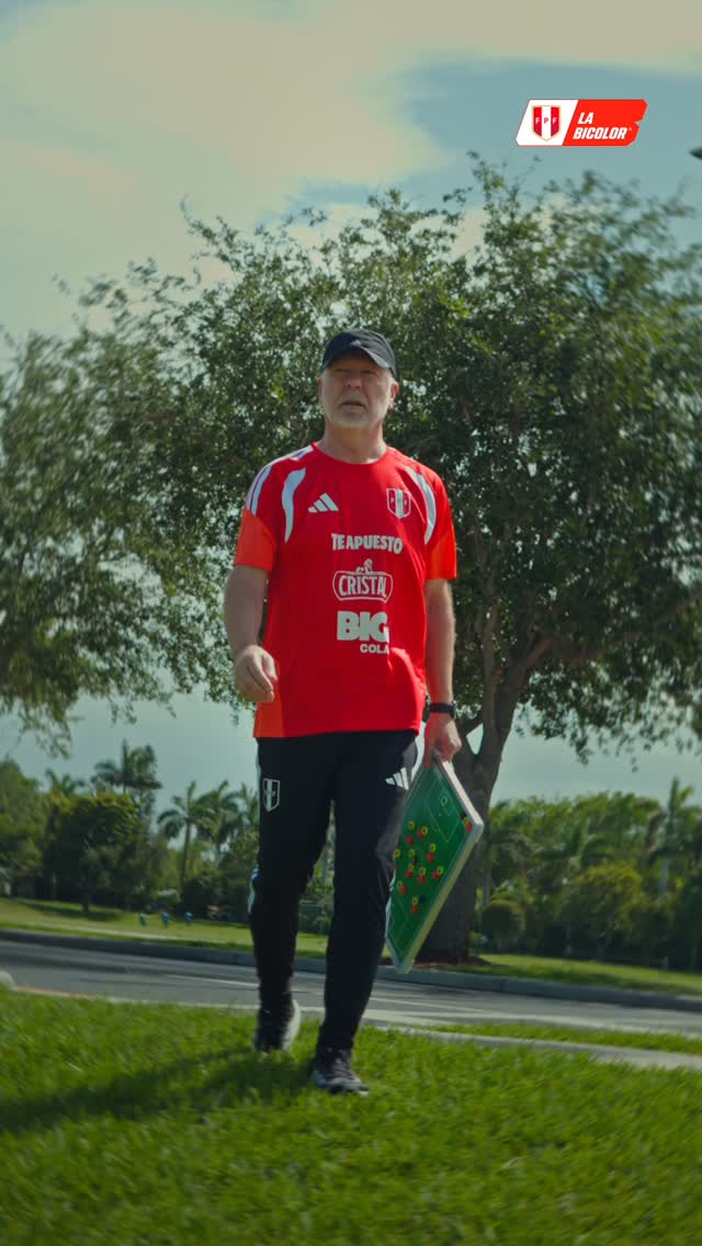 𝗨𝗻𝗶𝗱𝗼𝘀 𝗽𝗼𝗿 𝘂𝗻𝗮 𝗽𝗮𝘀𝗶𝗼́𝗻 𝗾𝘂𝗲 𝗻𝗼 𝗱𝗲𝗷𝗮 𝗱𝗲 𝗹𝗮𝘁𝗶𝗿 🇵🇪❤️‍🔥#LaBicolor#UnSentimientoQueNosUne by @labicolor