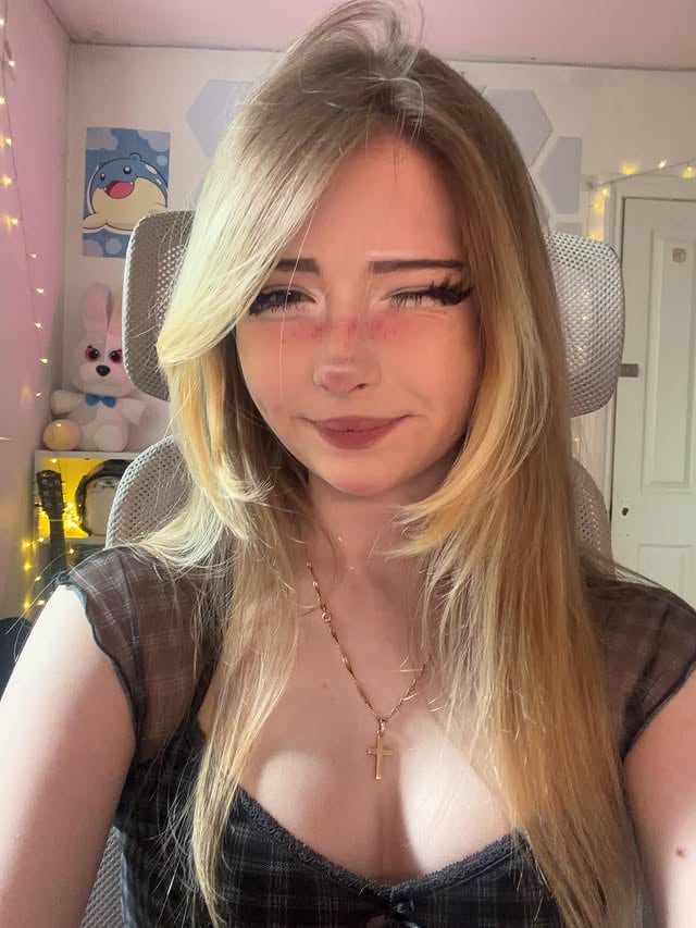 epic makeup from yesterdays stream <3!! hope everyone in england rn is enjoying the storm xD follow me :3 and check out my twitch for streams - @ swag_charhar#explore #egirl #makeup #eyeliner #ɪɴsᴛᴀɢᴏᴏᴅ by @swag_charhar