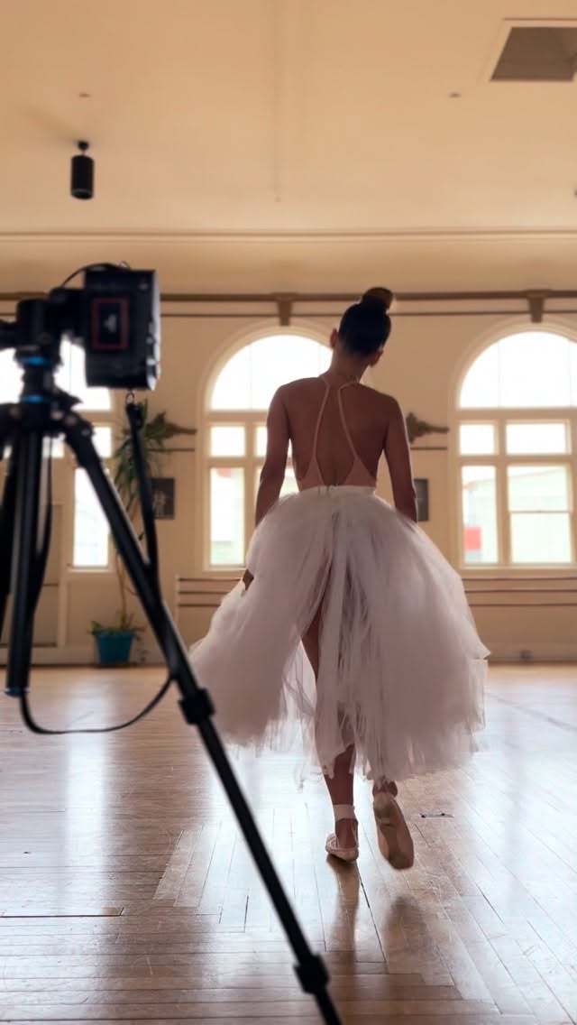 @kyliesheafoto 🎥 #TBT A behind the scenes look at what goes in to the making of my @leica_camera self-portrait series which began back in 2020. 6 years into this #Leica journey, and nearly 18 years into photography, I feel like I am finally just beginning 🔴 @leicacamerausa 

Executing self-portraits in motion, specifically in regards to classical #ballet , is by far one of the most challenging and ambitious parts of this series, but I love the challenge and every single session helps me to learn and grow for when I’m behind the camera photographing other dancers, which is a very deep passion of mine.

My self-portrait photography prints are now available for purchase, and I am also taking bookings to photograph other dancers and artists! I started my photography journey doing commercial and theatrical headshots, and dance photography was a natural lane I found myself in over a decade ago, one that I am excited to bring back into the mix more regularly. Capturing images of other dancers that make them feel beautiful, especially kids in need of building self-confidence and positive energy in dance, is so important to me and one of the most rewarding and fulfilling feelings in life 📸🩰

For all print and booking inquiries, please email ⬇️ 

💌 kyliesheaprints @ gmail.com

Sending love. 

Stay curious. Stay creative.

And keep dancing, always ♾️

📍 I am grateful for my soul home and family at @tacomacityballet where this video was taken 🌹I can’t wait to come visit and dance with you all this summer! 🫶🏽 xxxooo

#balletdancer #ballerina