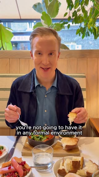 How to eat a food is really driven by the type of food and the environment that you’re eating it in. Restaurant @honeyandco #dining #etiquette #williamhanson