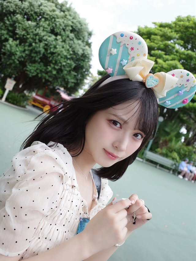 杏奈とディズニー
行ってきた♥︎:°.٩(⑅•ω•⑅)۶.°:♥︎

ず〜〜〜っと楽しかった🎶

もう大人だから優雅にゆったりまったり過ごそうね、とか言ってたけどめっちゃ乗り物乗るため時間計算してた😹
結局ね😹