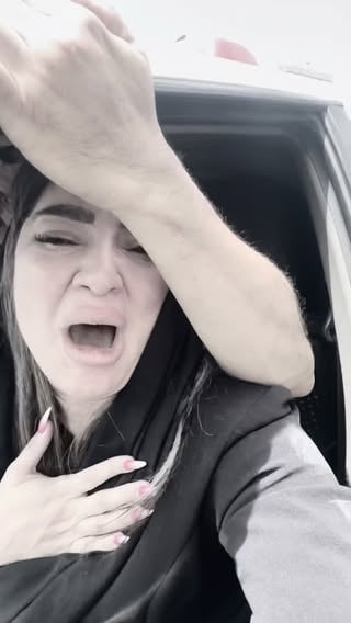 ⁨	⁨	اگه یه بار  باهاش خنده امده رو لبات شاد شدی  الان بگو خدا بیامرزه 😭😭😭😭😭😭
#مادر #😭⁩⁩