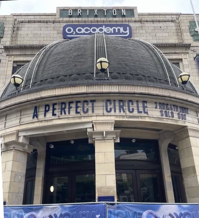 First of 2 sold out London shows tonight kicking of 6 weeks of UK/Europe with @aperfectcircle. #aperfectcircle