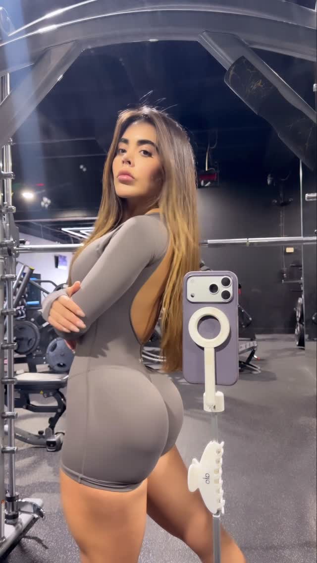 🍑💋💋 by @juanitagomz