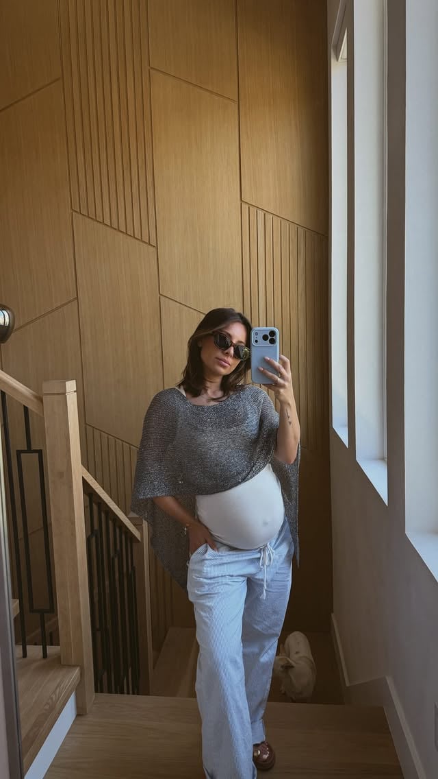 Definitely wasn’t expecting anything to fit lol, but what do we think?? Keep or return?-Also side note, this Rocket Blast flavor from @bloomsupps literally tastes like a popsicle from my childhood! #pregnant #thirdtrimester #bloompartner #maternityfashion #tryonhaul by @ayla_woodruff