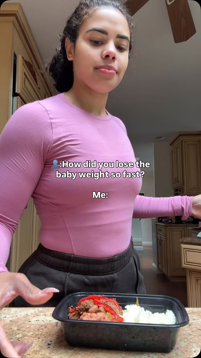 SPINACH 🍃🤣 and a balanced meal plan! Down 41 pounds and almost at my pre-baby weight🥹👏 Reality is that you can never out work a bad diet. To lose weight and tone, you need to eat in a calorie deficit and consistently workout. And what you put into your body matters. I eat everything in moderation. There’s always proteins and veggies on my plate. Yes, I eat rice, I eat bread and I have my occasional sugar and fats. I didn’t randomly start eating like this. I had to learn because I grew up in a Dominican household, eating plates, full of rice, beans, platanos, and meat with a sprinkle of iceberg lettuce😅for the past 10 years, I’ve been following a simple meal plan because I don’t want to get results for now, I want to be able to keep them and feel good forever! It’s a lifestyleeee okay 👏🍃if you struggle with your nutrition, just like I did, comment ‘READY’ below, and I will DM you to help you get started#coachwale #fitmom #postpartumweightloss #healthylifestyle #healthyfood by @walessa_m
