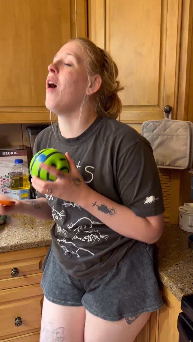 It hurt itself in it’s confusion by @daleseafoam