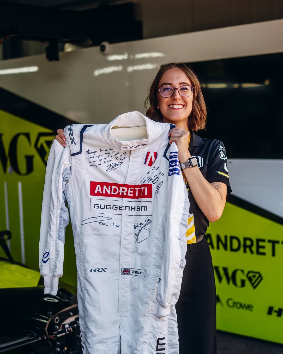 It’s time to say goodbye to my wonderful @andrettife and @fiaformulae family 🫶 

After six seasons within the series and three amazing years with my epic Andretti squad, I’m leaving to tackle a new challenge.

This team and paddock have shaped me into who I am today, not just professionally but also personally, and I’m incredibly grateful for that. 

All that’s left to say is… admin out 🫡
