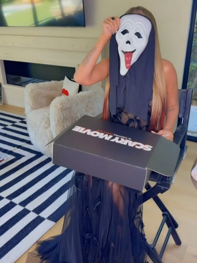 Scary Movie 6 is out now! 👻 Get ready to laugh your ass off 😂 @scarymovie #scarymovie Article by @marcmalkin of @variety by @carmenelectra