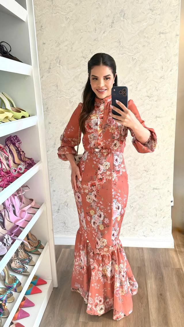 Vestido dos sonhos Lançamento segunda as 19 h no site @pseuteamo.com.br by @paaolasantanaa
