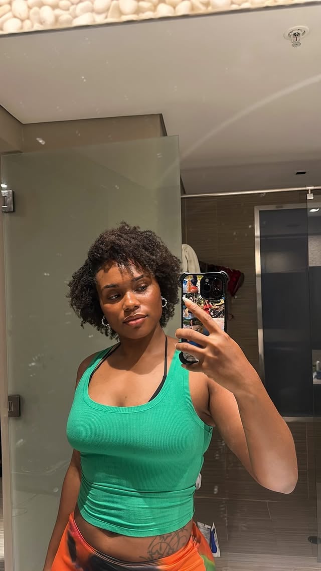 New hair who diss! 💇🏽‍♀️ From traditional locs to micro locs. I’m happy 🙂
#locs
#micro 
#sisterlocs 
#exploremore 
#gymgirl