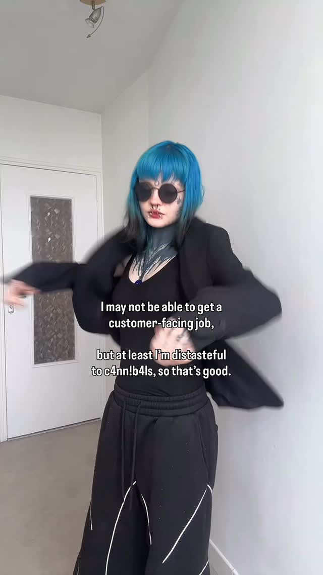 Glass half full yo, stay safe get tattooed🚰-I don’t have much to say today but hiiiiiiI’m wishing you a superb earth rotation !! 🌎Comment one good thing that’s happened to you today, even something small ! 🌀I love you, stay stellar 🔭...#tattooed #tattoos #bodymods #facetattoos #bluehair by @virgoamity