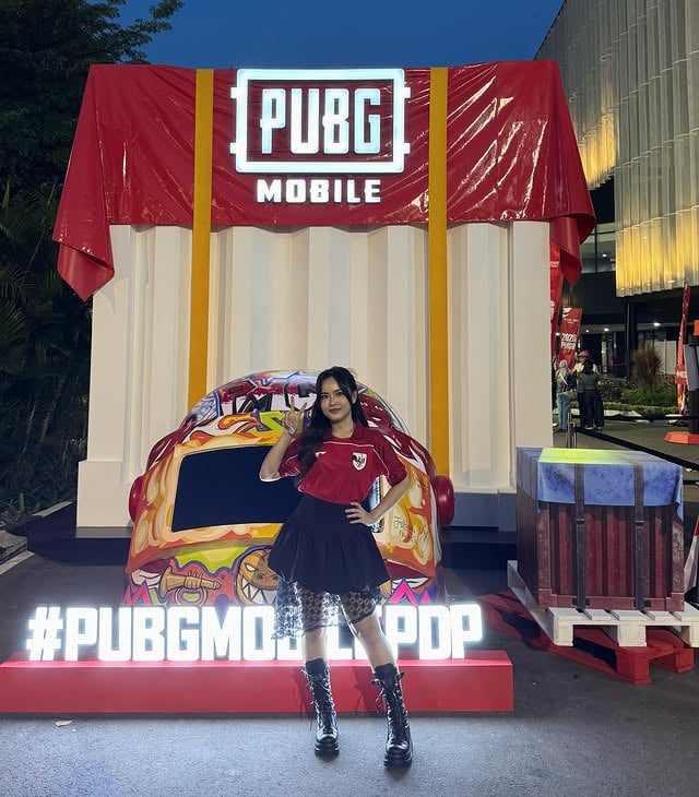 PMGO GRAND FINAL DAY 1!!!!.Yang ga dapet tiket, bisa nongkrong di area Carnival yang buanyak sekali acara seru nya!!! + bisa nobar!!!.Day 2 besok harus nonton dari awal ya, soalnya smash rule 😬.#PMGO #2026PMGO #pubgm #pubgmobi̇le #pubgmindonesia by @donnavisca