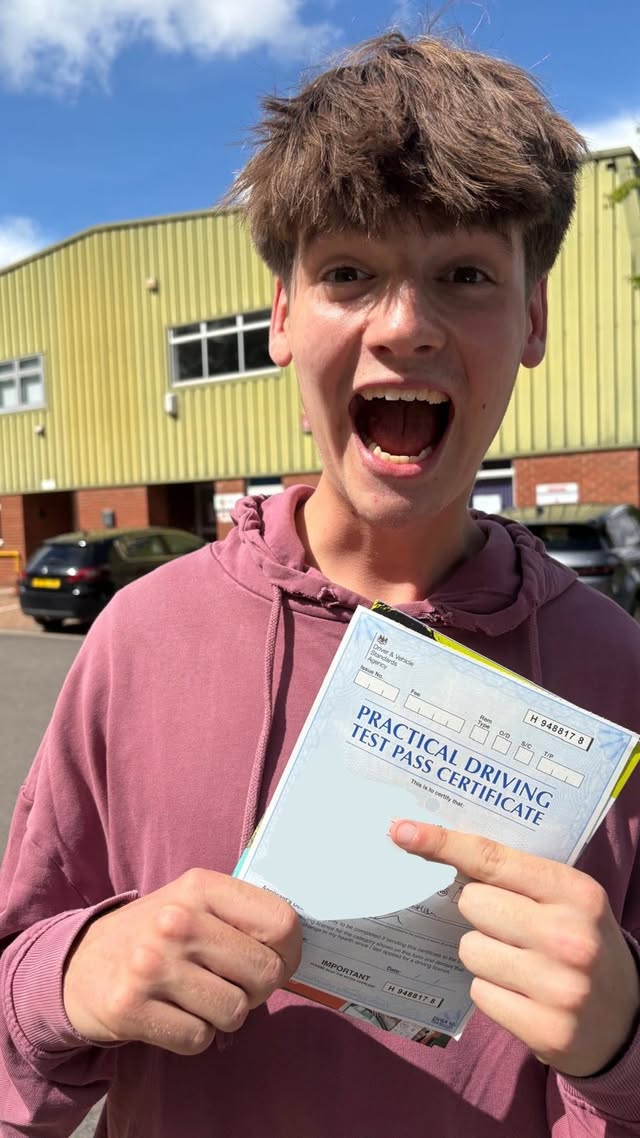 MY DRIVING TEST
#drivingtest #learnerdriver #driving #learningtodrive #youngdriver 
@dvsagovuk