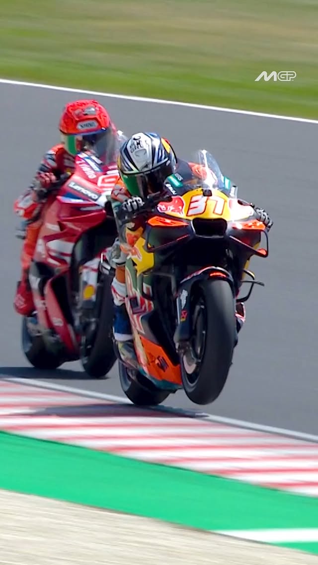 Marc and Pedro delivered ABSOLUTE CINEMA again 🔥🔥🎬

#HungarianGP 🇭🇺 #MotoGP