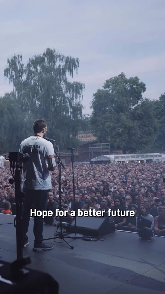 Arab Barghouthi joined Massive Attack on stage at Berlin’s Citadel Music Festival, calling for the release of his father, Palestinian leader Marwan Barghouti ✌️

“We need to remember that my father, Marwan Barghouti, represents something that Israel cannot imprison. Hope.

Hope for a better future. Hope for Palestinian children to live in peace. Hope for freedom.

And always remember that hope is the biggest threat to the oppressors.” – Arab Barghouthi

Join the campaign, @FreeMarwanNow