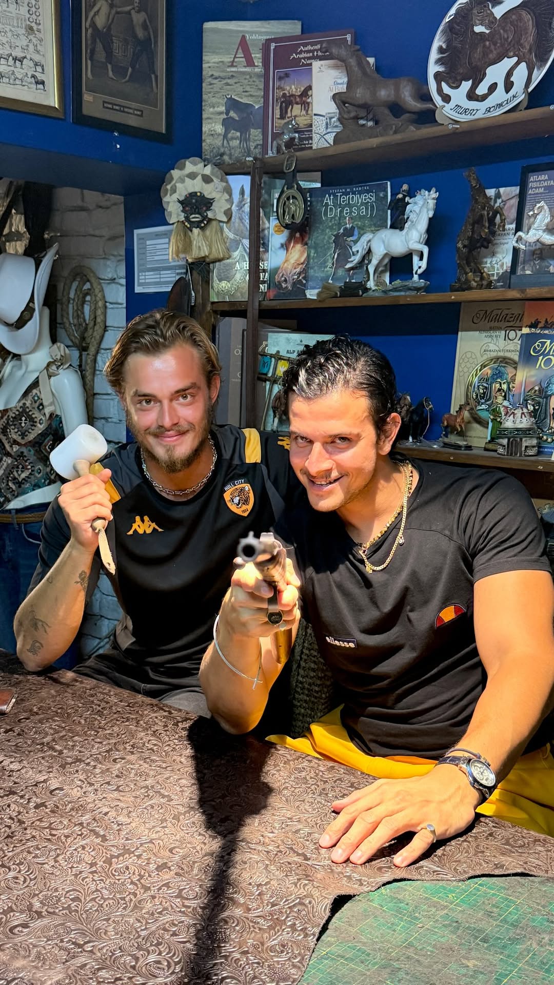 Survivor’da bilmediğiniz en merak ettiklerinizi,hoş bir sohbet ile sizlerle paylaştık.
 Sorularınız varsa, yorumlarda buluşalım🫣
*PART-1
 
🎥Edit @bulutdemirturk